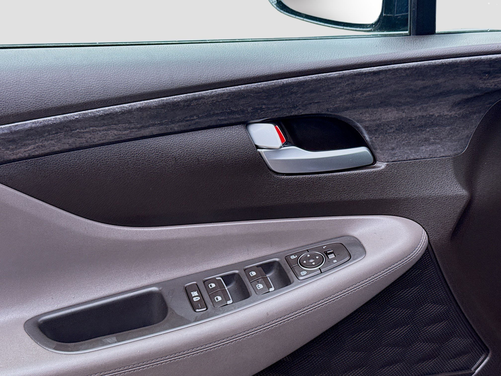 Used 2020 Hyundai Santa Fe SEL image 14