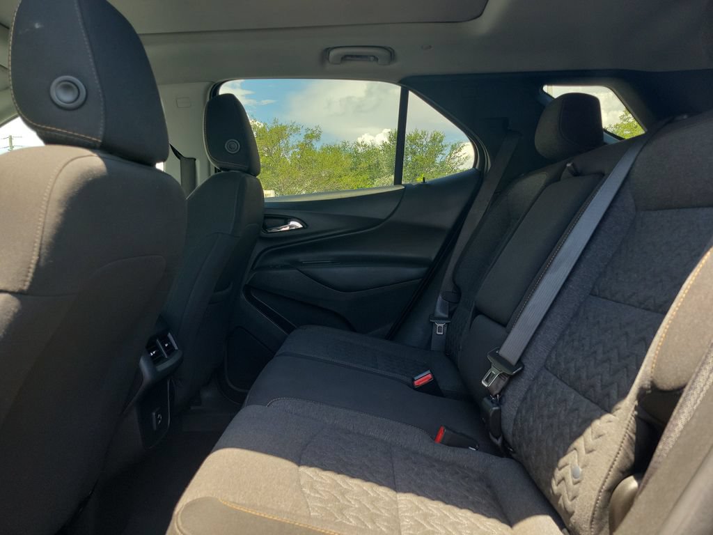 Used 2022 Chevrolet Equinox LT FWD image 17