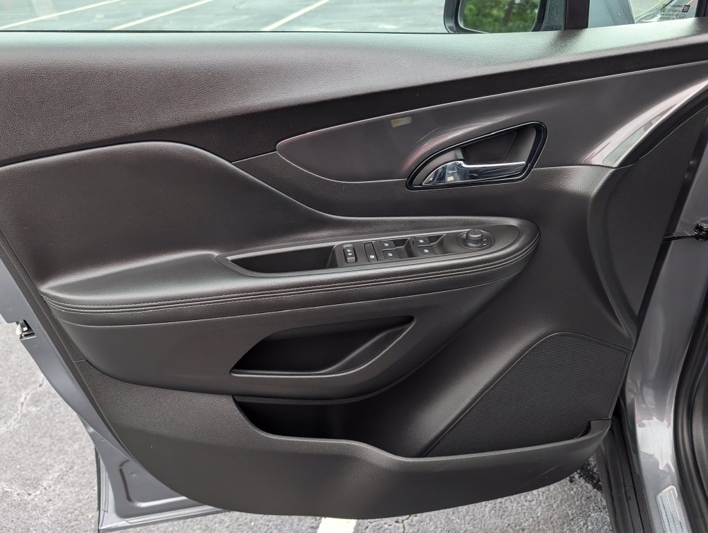 Used 2020 Buick Encore Preferred FWD image 22