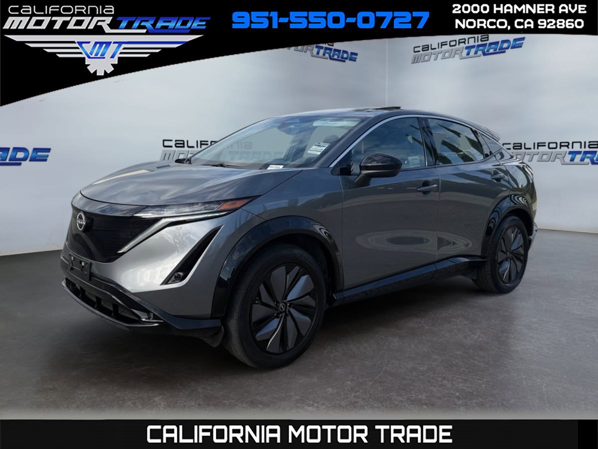 Used 2015 Tesla Model S 70 image 1