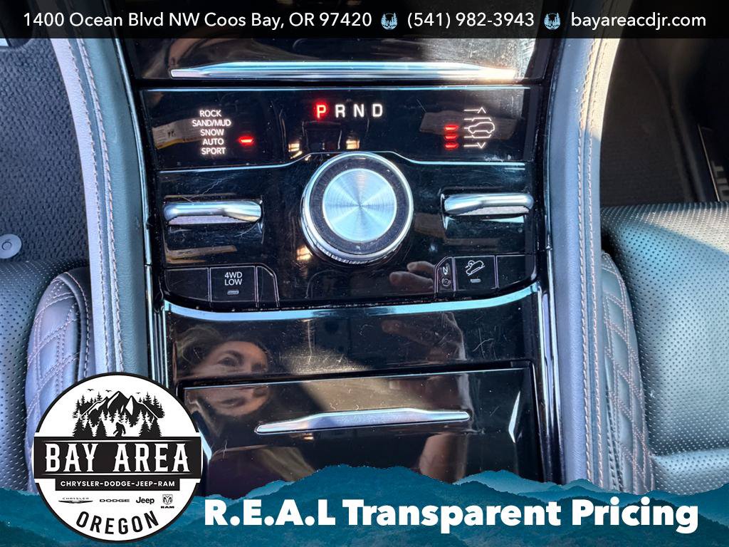 Used 2024 Jeep Grand Cherokee L Summit AWD/4WD image 26
