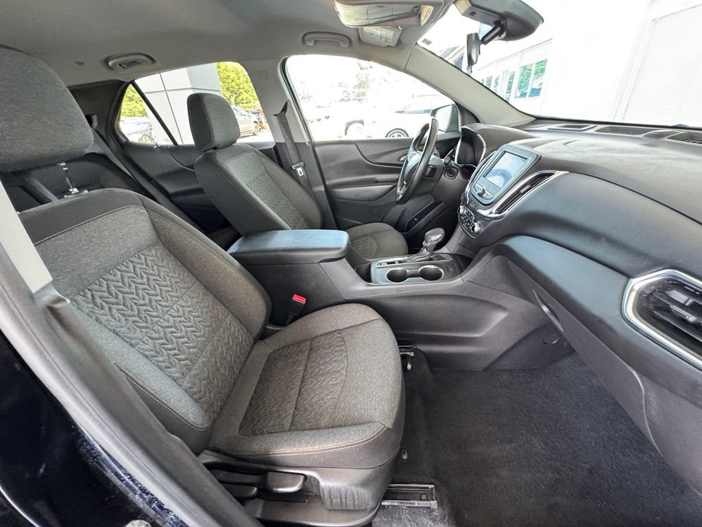 Used 2024 Chevrolet Equinox LT FWD image 16