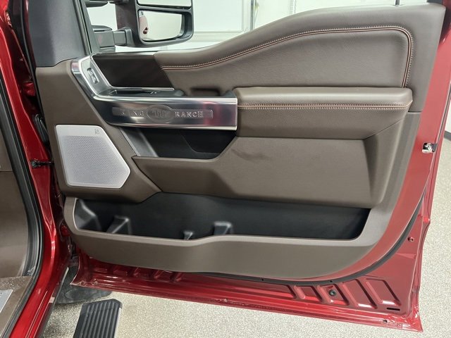 Used 2025 Ford F350 King Ranch w/ FX4 Off-Road Package image 53