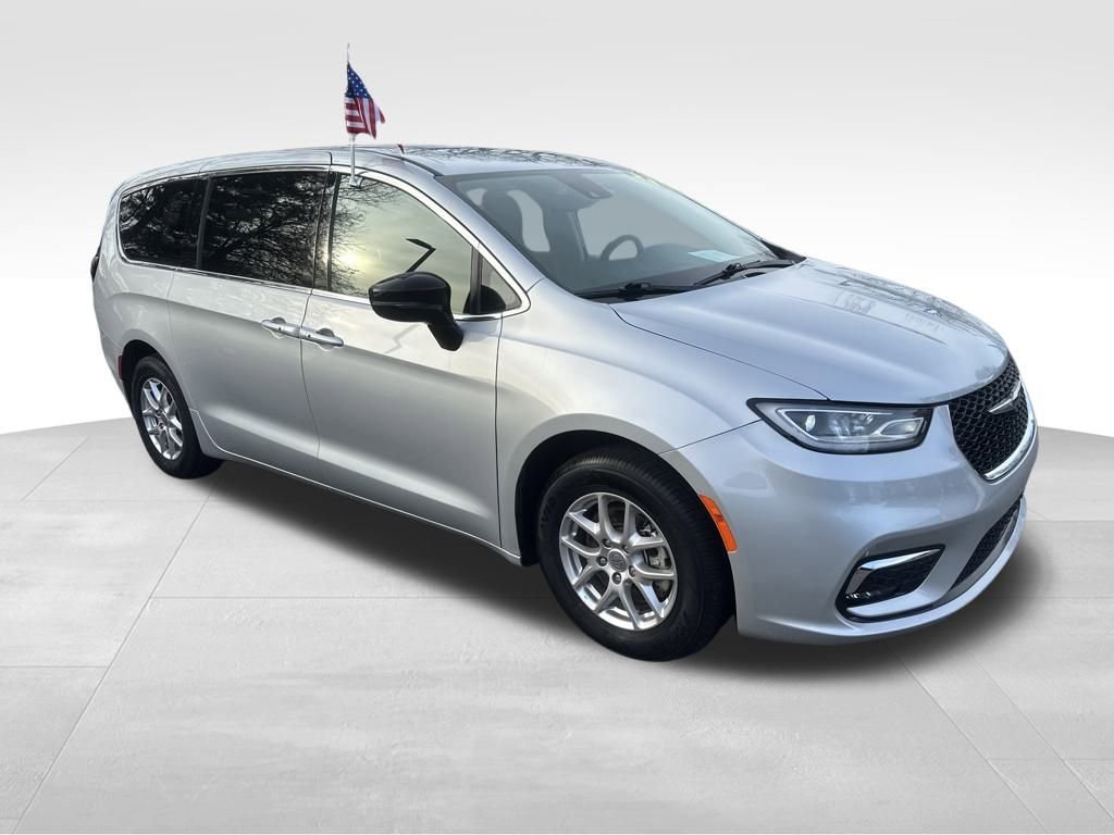 Used 2023 Ford Expedition XLT image 49