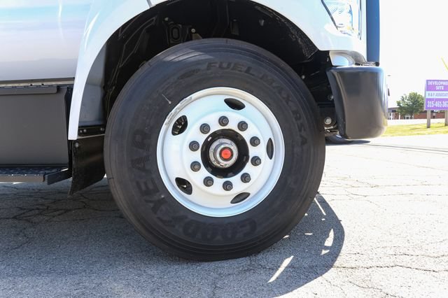 New 2027 Ford F750 2WD Regular Cab Super Duty image 11