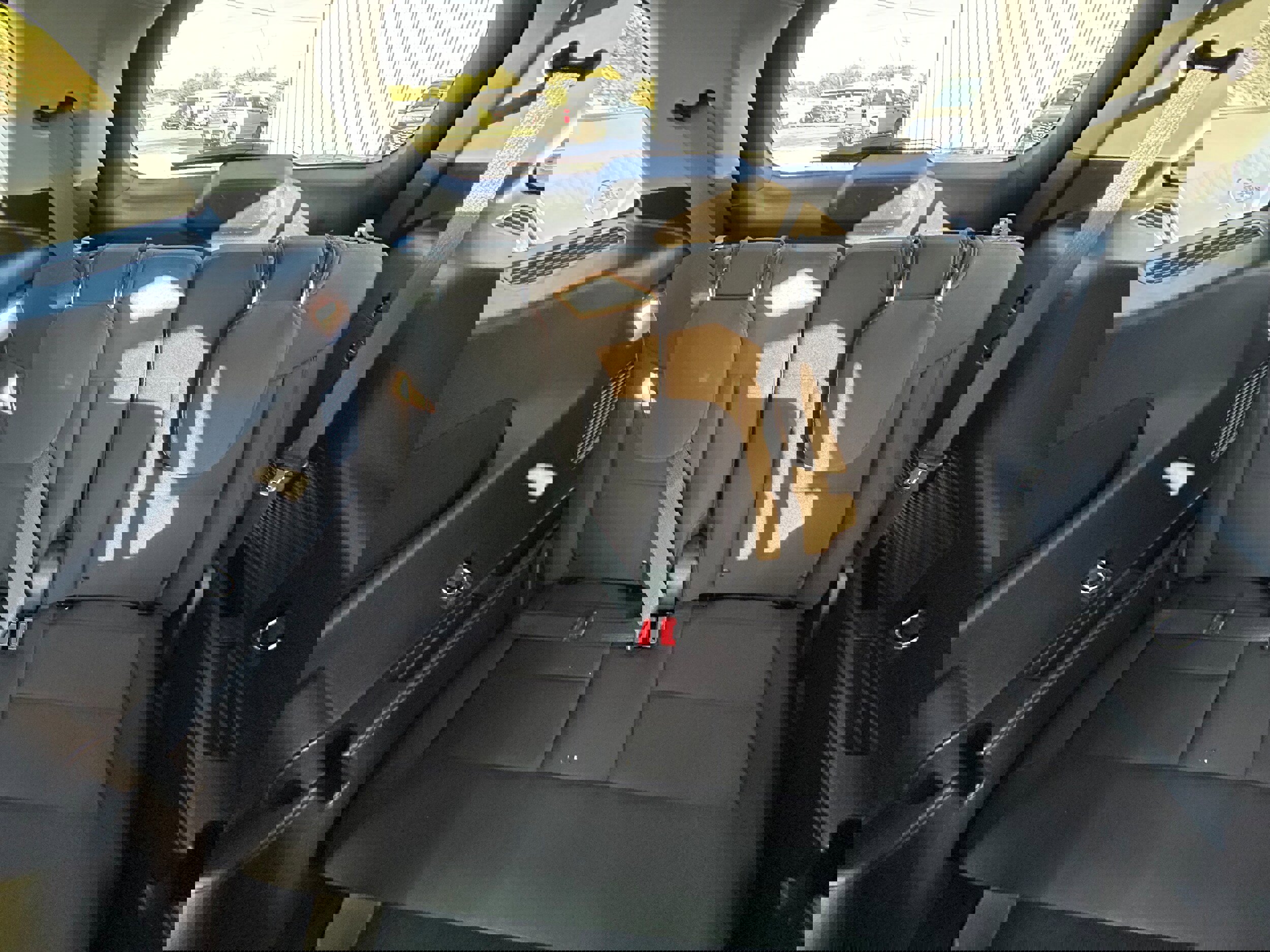 Used 2020 Ford Explorer XLT image 20