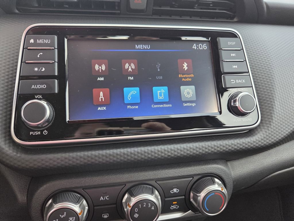 Certified 2025 Nissan Kicks Play S image 7