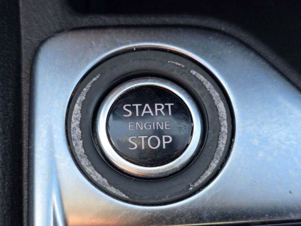 Used 2022 Nissan Sentra SV w/ All-Weather Package FWD image 32