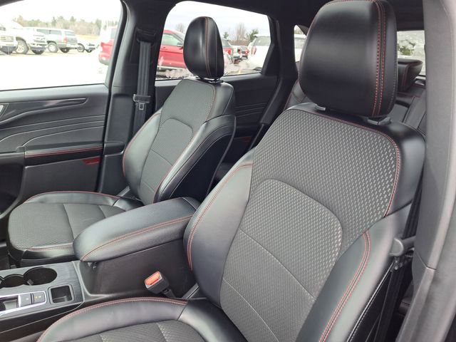 Certified 2024 Ford Escape ST-Line w/ Tech Pack #1 image 8