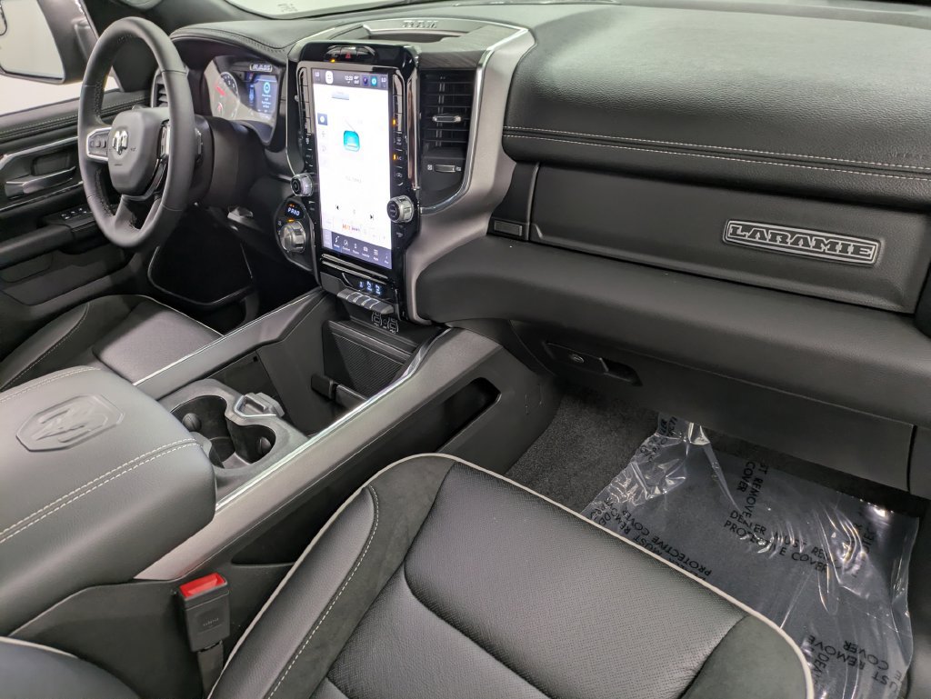 Used 2026 RAM 1500 Laramie AWD/4WD image 31