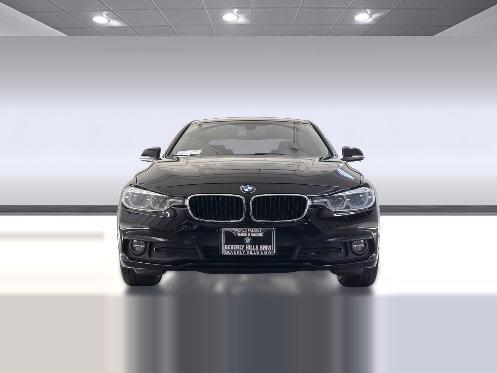 Used 2018 BMW 320i Sedan RWD image 5