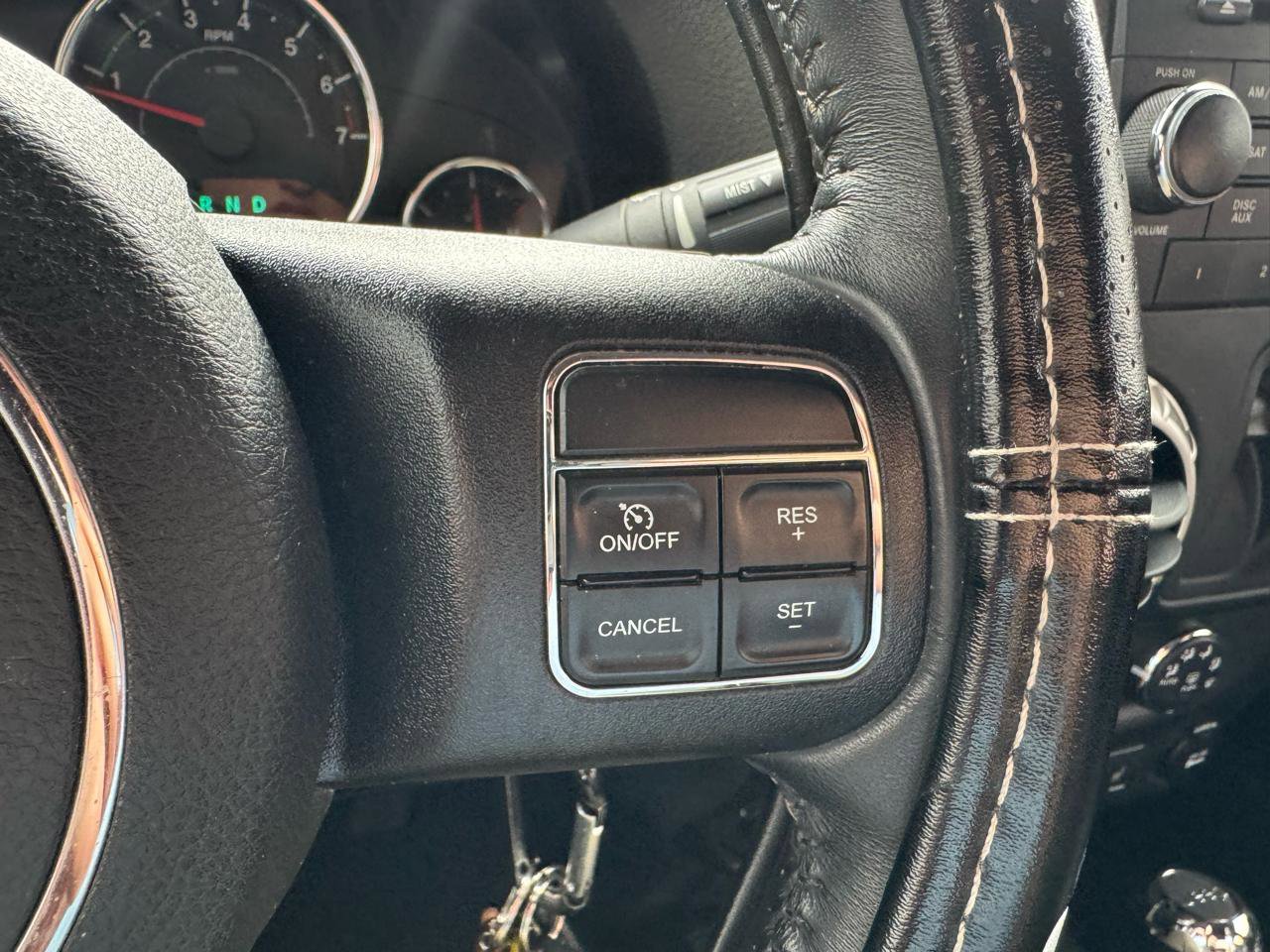 Used 2018 Jeep Wrangler Sahara w/ Connectivity Group image 14