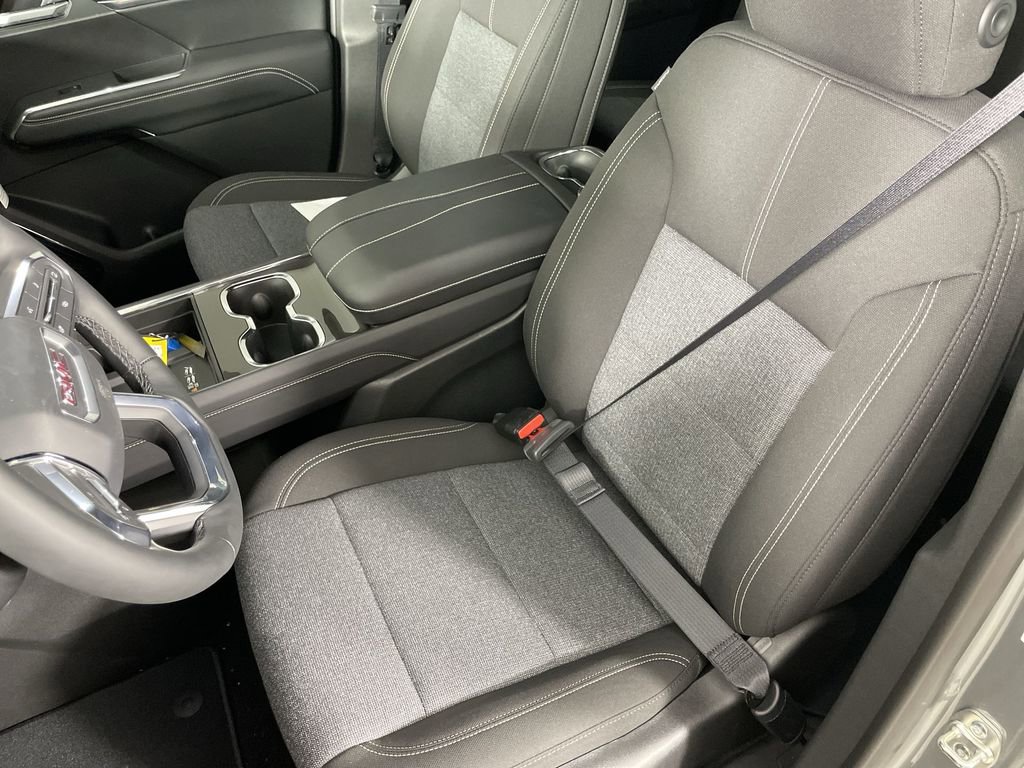 New 2025 GMC Acadia Elevation image 19