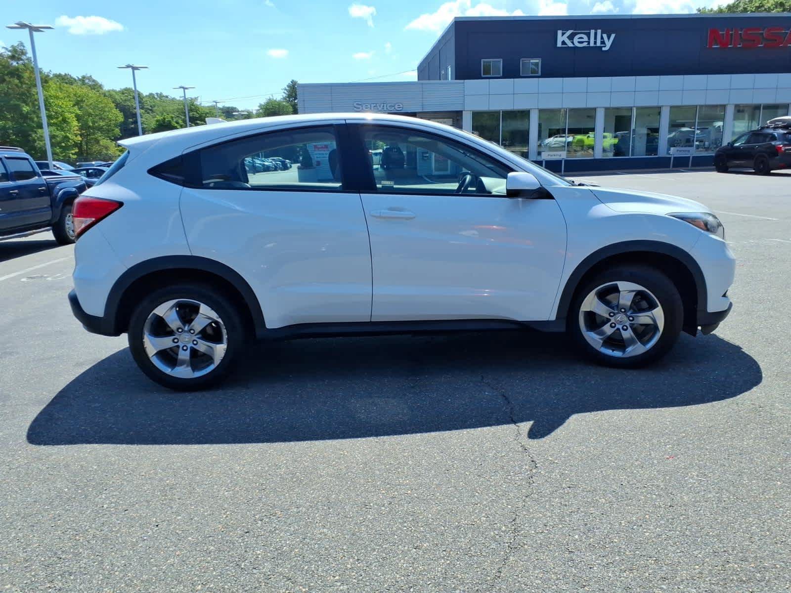 Used 2018 Honda HR-V LX image 4