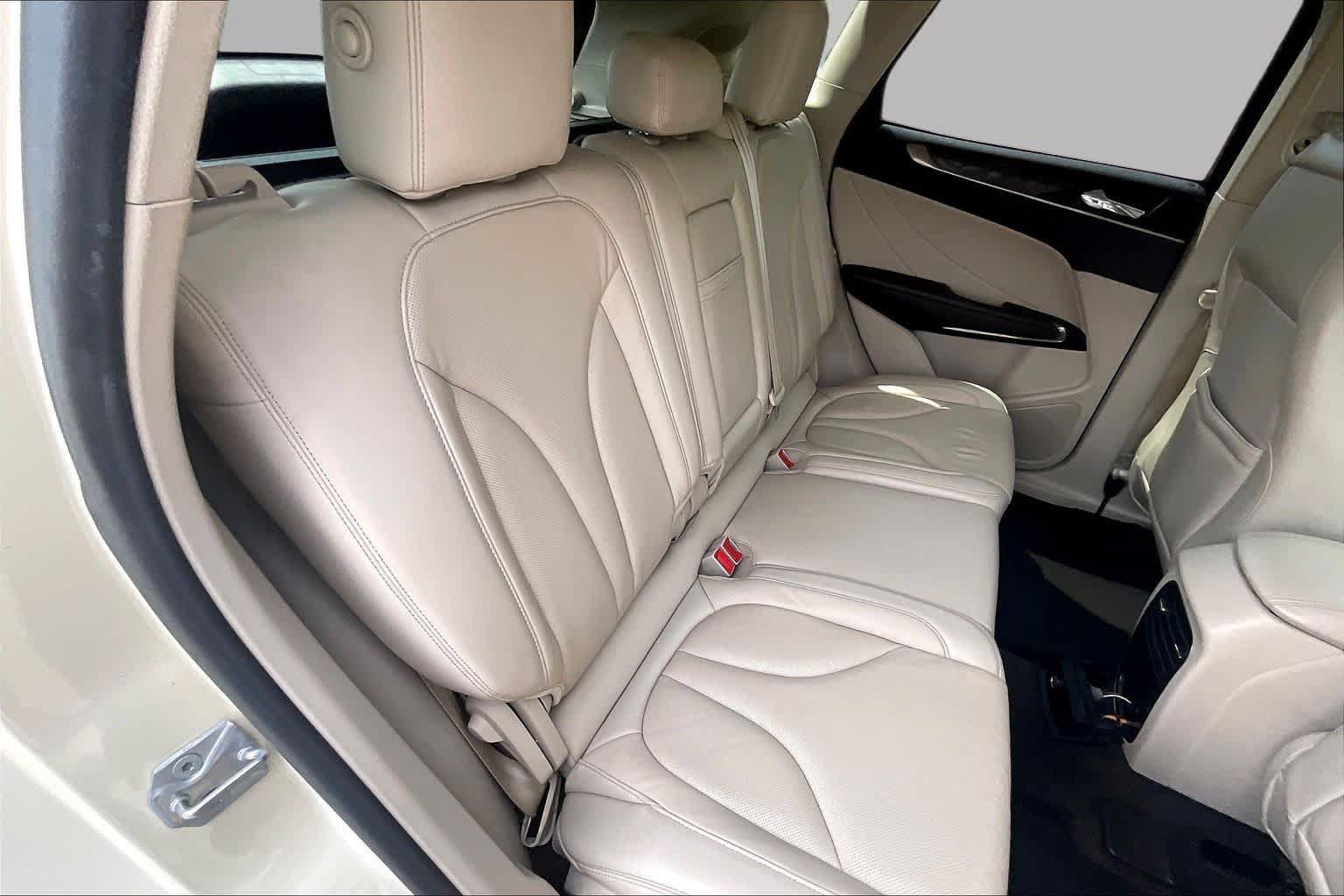 Used 2018 Lincoln MKC Reserve AWD/4WD image 34