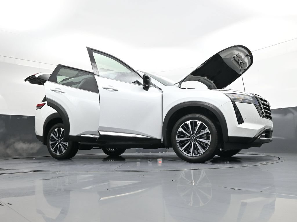New 2026 Nissan Pathfinder Platinum w/ Cargo Package AWD/4WD image 49