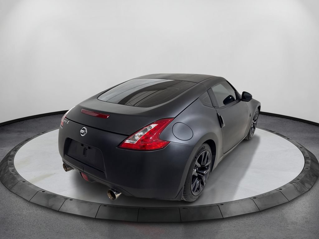 Used 2016 Nissan 370Z Coupe RWD image 6