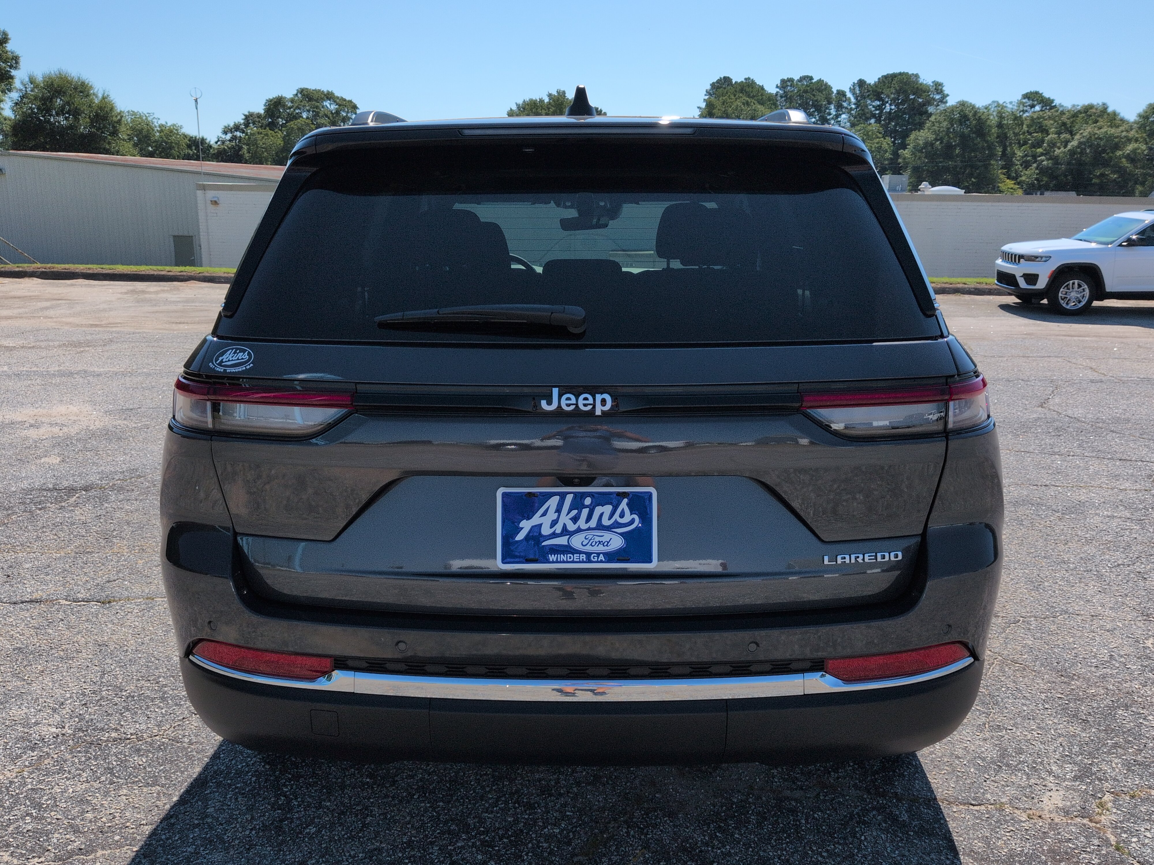 New 2026 Jeep Grand Cherokee Laredo X RWD image 4