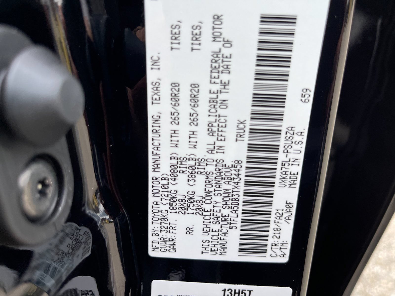 New 2026 Toyota Tundra SR5 w/ SX Package AWD/4WD image 32