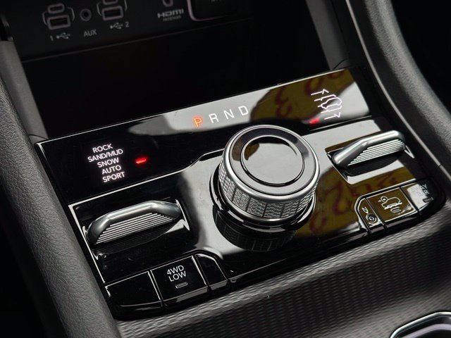 Used 2023 Jeep Grand Cherokee Trailhawk AWD/4WD image 14
