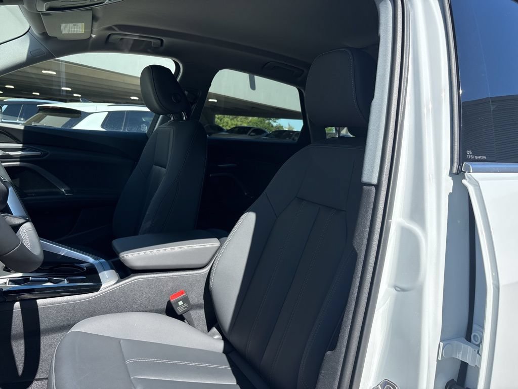 Certified 2025 Audi Q5 Premium w/ Convenience Package AWD/4WD image 11