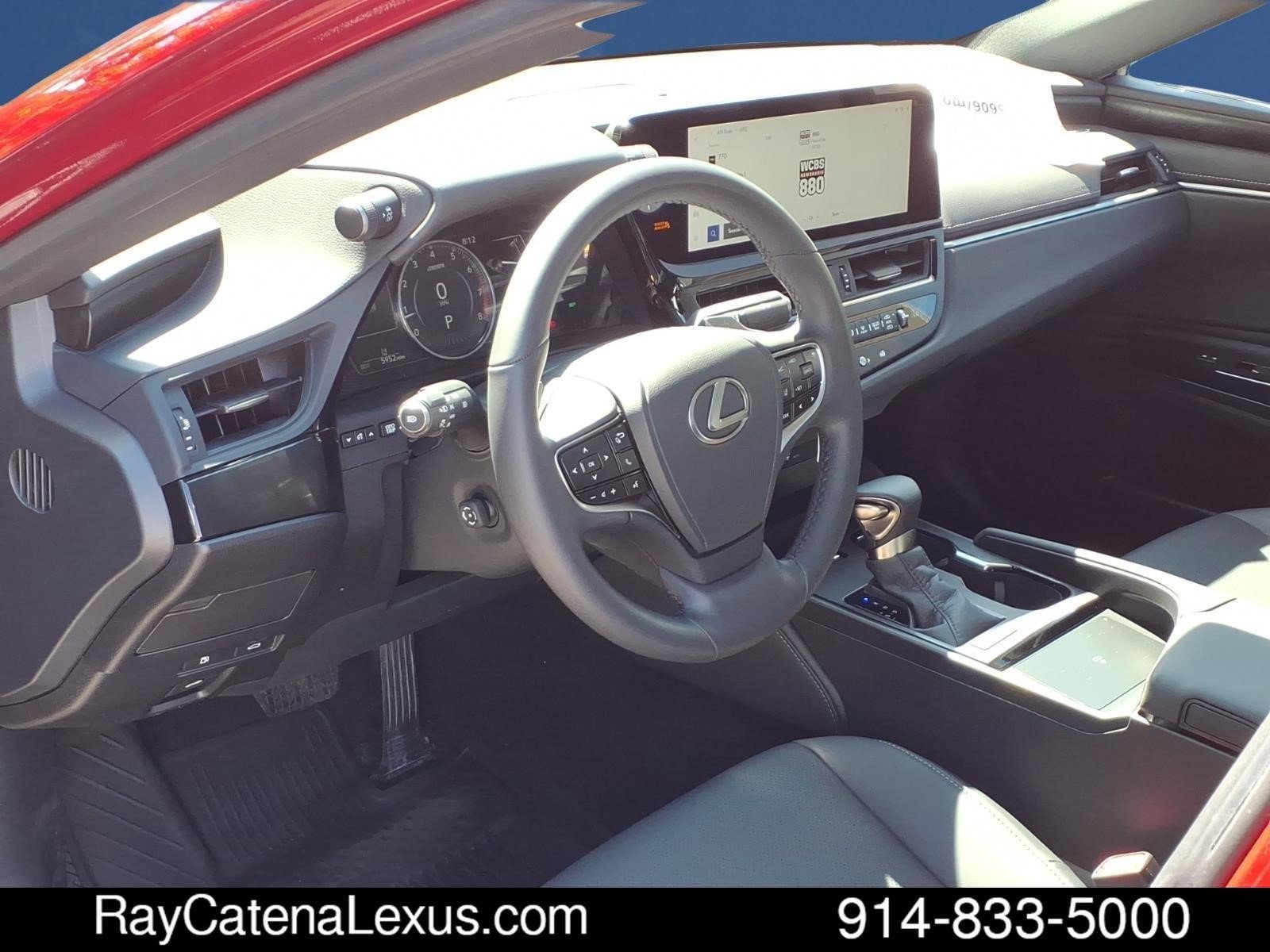 Certified 2024 Lexus ES 250 w/ Premium Package AWD/4WD image 9