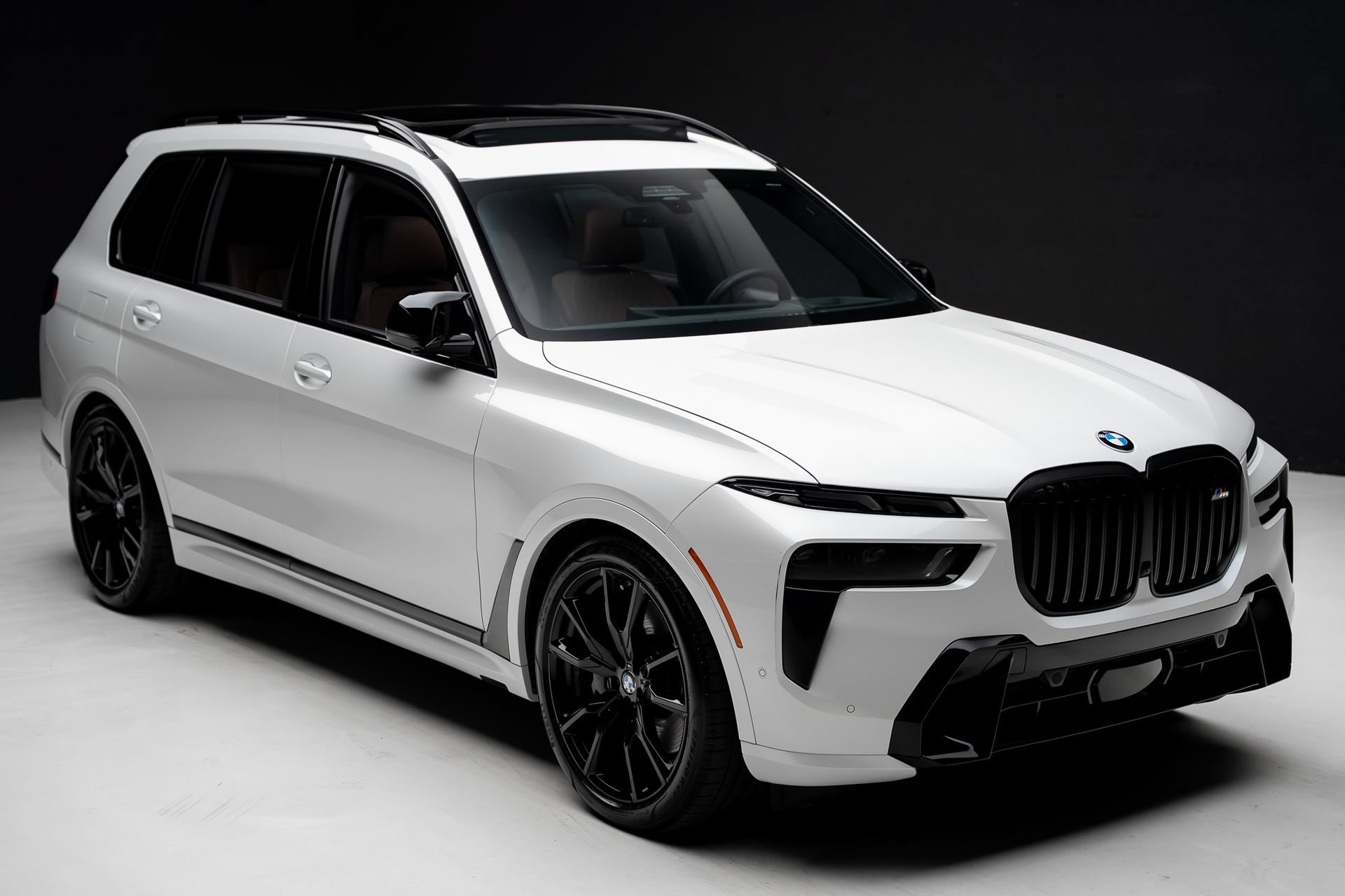 Used 2024 BMW X7 M60i AWD/4WD image 42