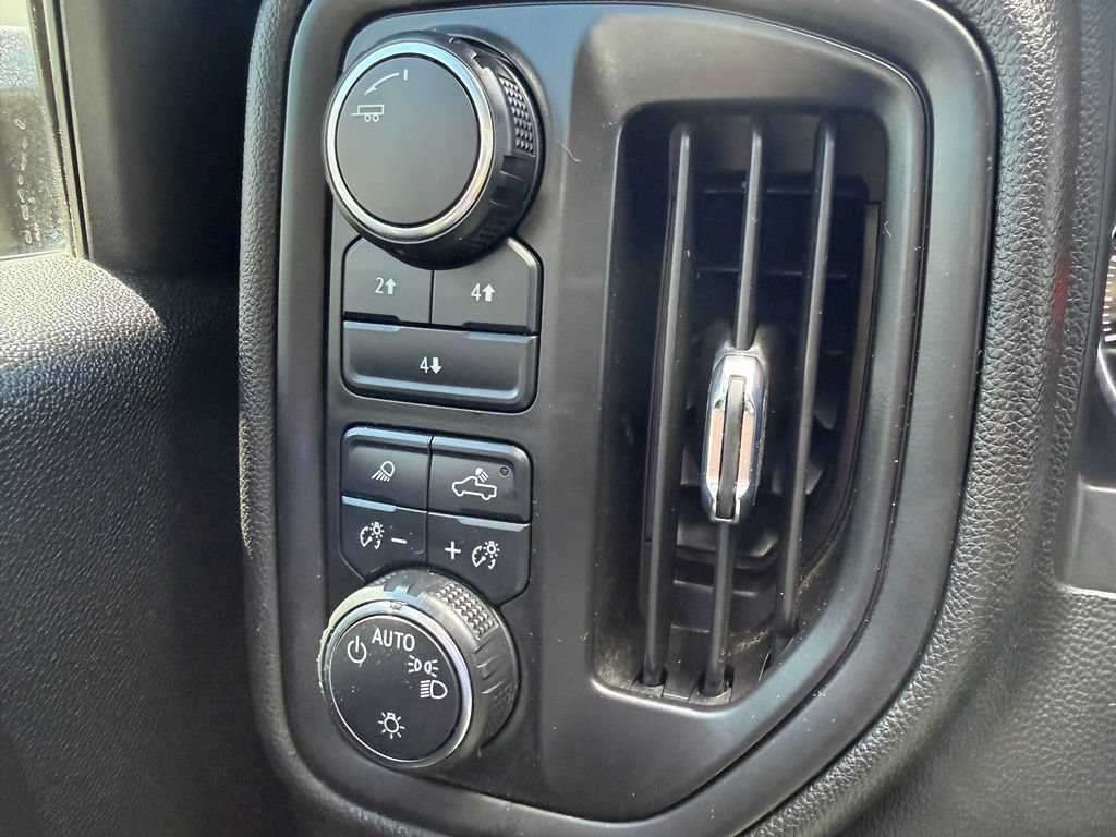 Used 2024 Chevrolet Silverado 2500 Custom w/ Custom Value Package AWD/4WD image 23