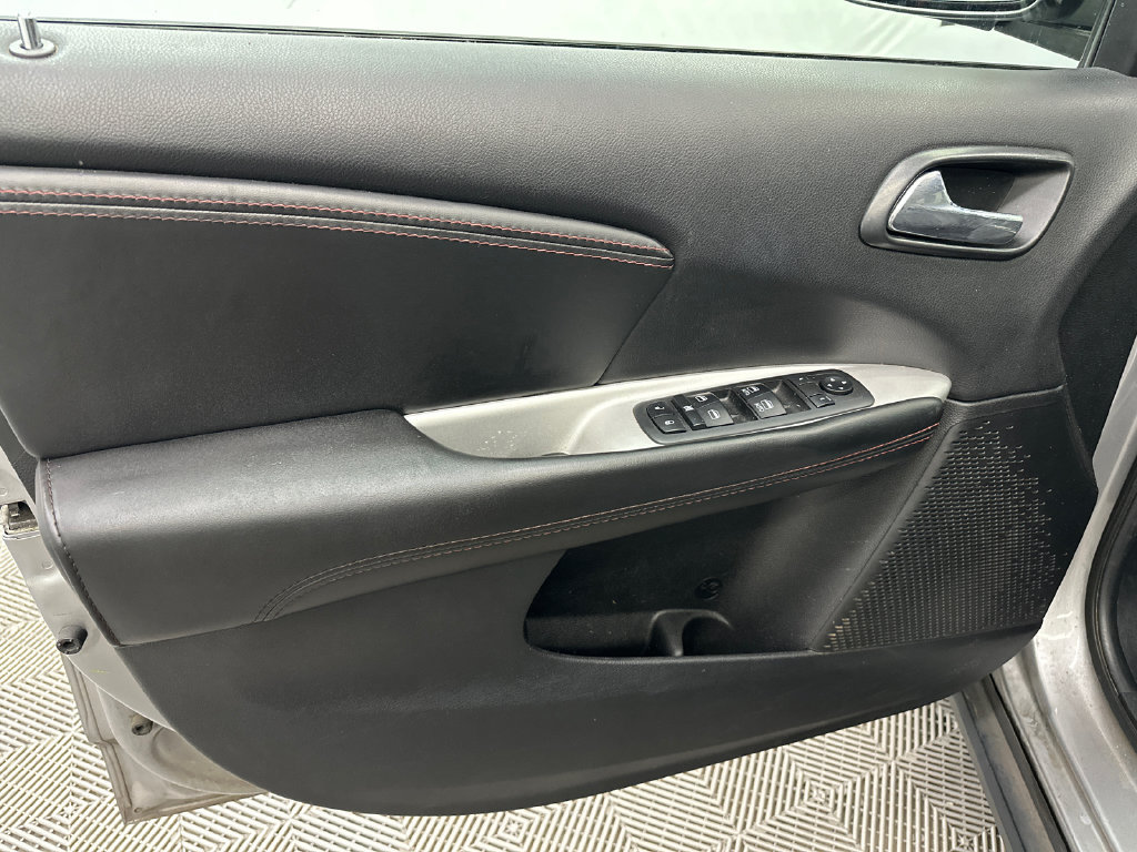 Used 2019 Dodge Journey GT FWD image 11