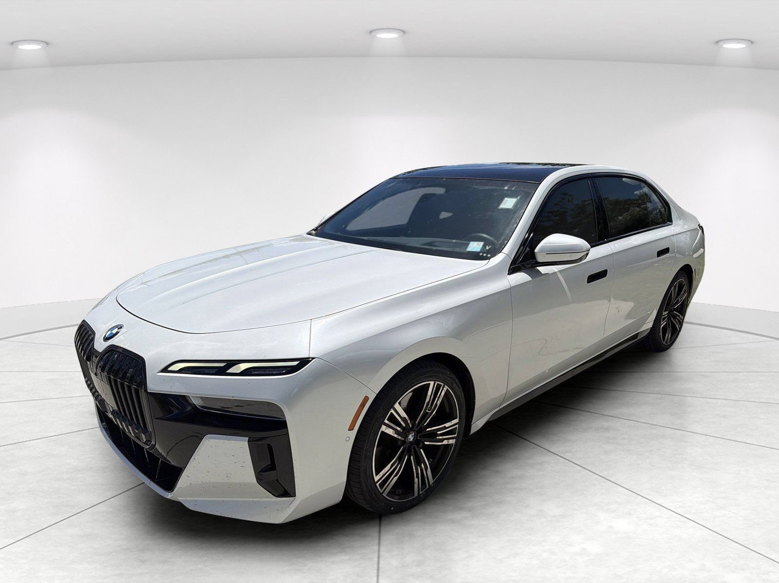 Used 2023 BMW 740i RWD image 8