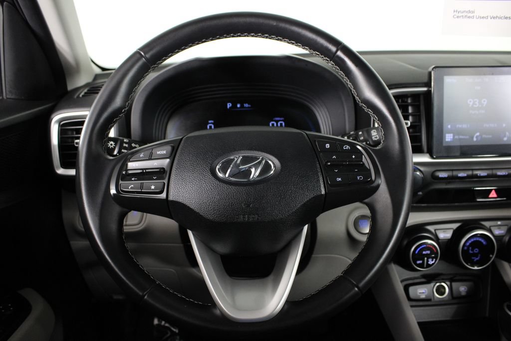 Certified 2024 Hyundai Venue SEL FWD image 26