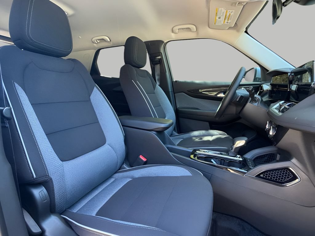 New 2026 Chevrolet TrailBlazer LT w/ LT Cold Weather Package AWD/4WD image 9