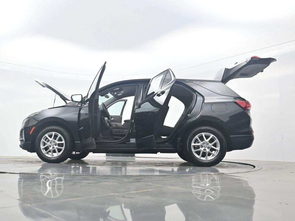 Used 2023 Chevrolet Equinox LT image 44