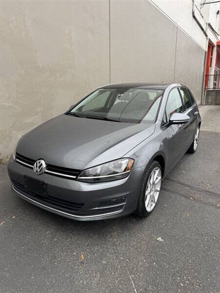 Used 2015 Volkswagen Golf S FWD image 2