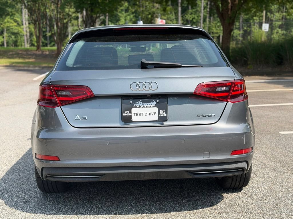 Used 2016 Audi A3 e-tron Premium w/ 17" Wheel Package FWD image 4