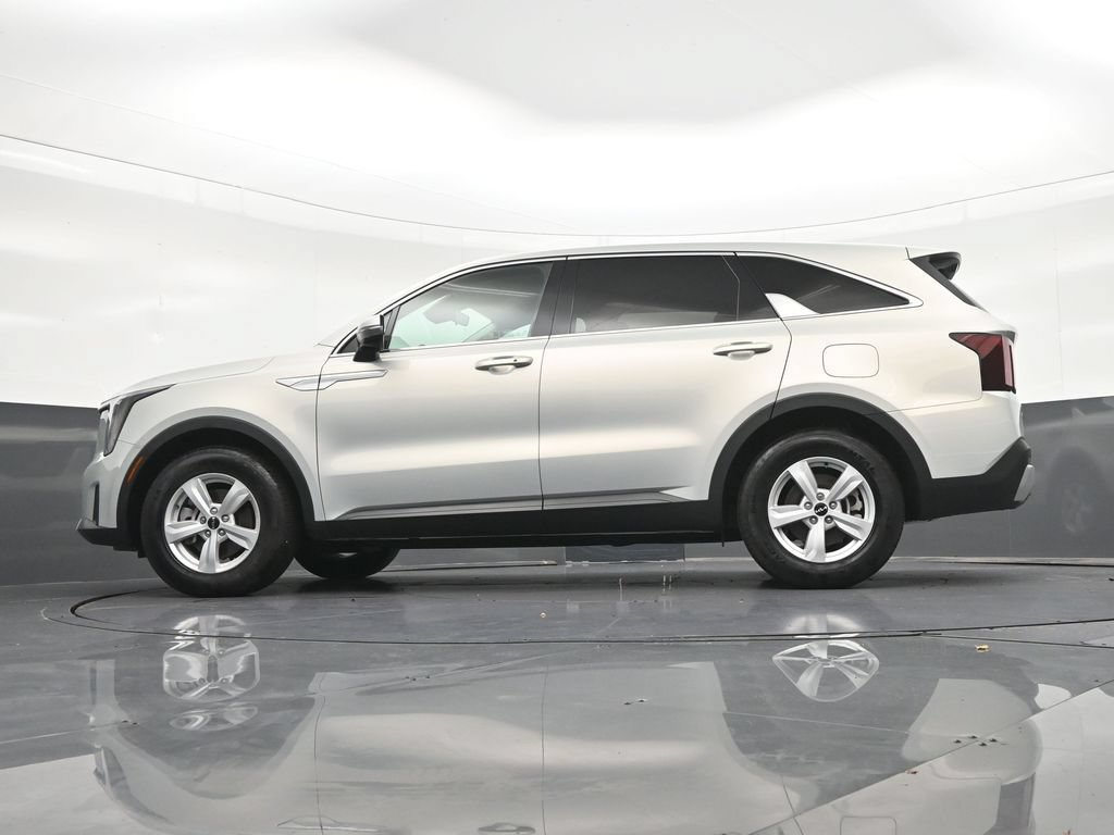 Used 2026 Kia Sorento LX FWD image 27