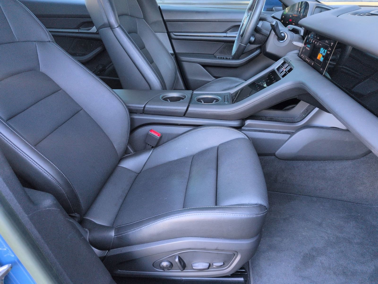 Certified 2023 Porsche Taycan image 26