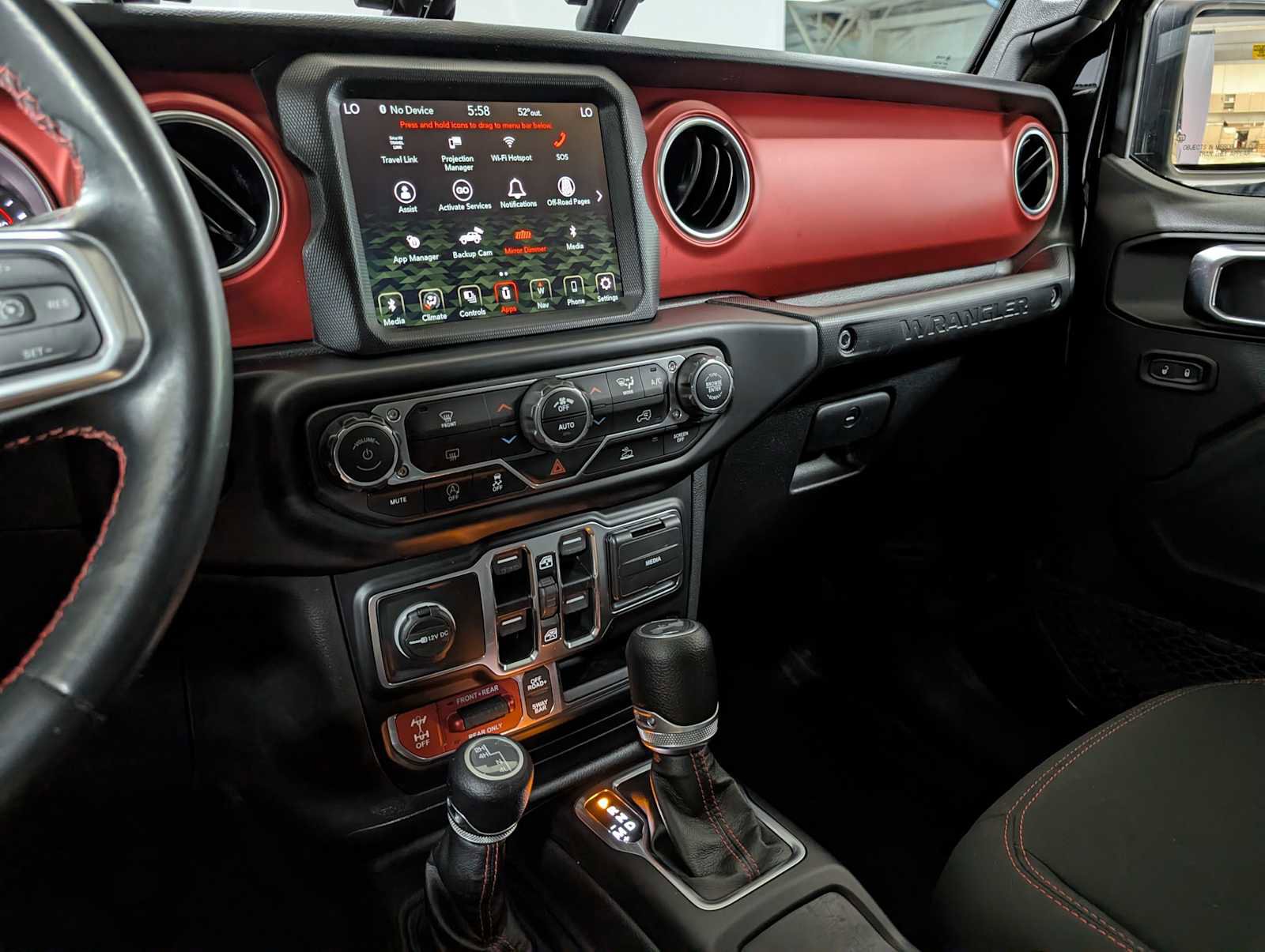 Used 2022 Jeep Wrangler Unlimited Rubicon AWD/4WD image 34