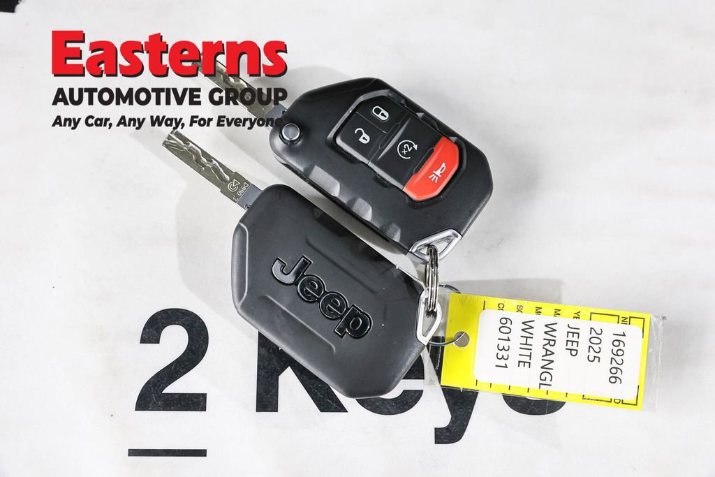 Used 2025 Jeep Wrangler Unlimited Sahara image 25