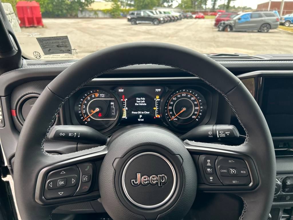 New 2025 Jeep Gladiator Rubicon w/ Safety Group image 13