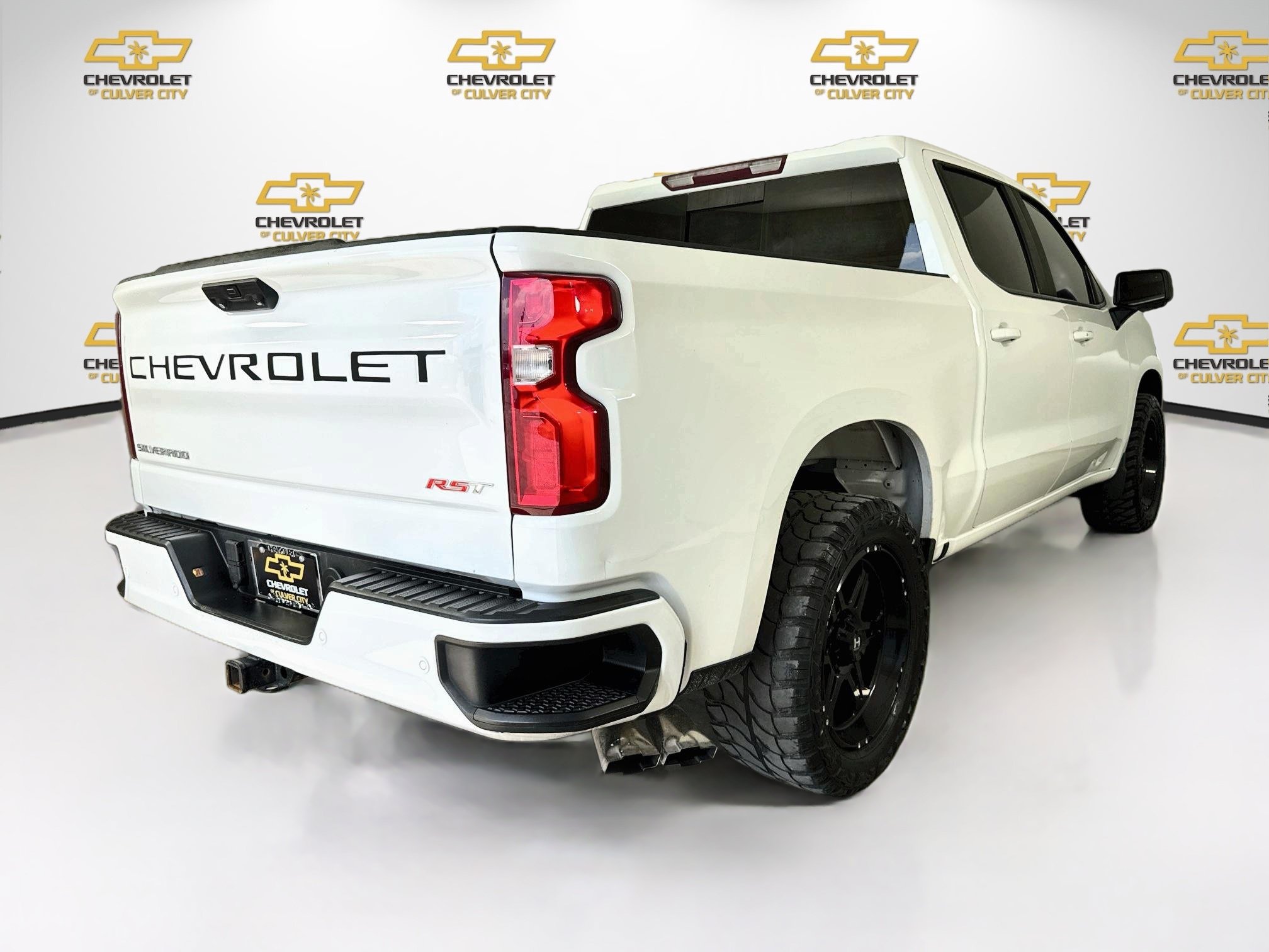Used 2023 Chevrolet Silverado 1500 RST w/ Convenience Package II RWD image 8