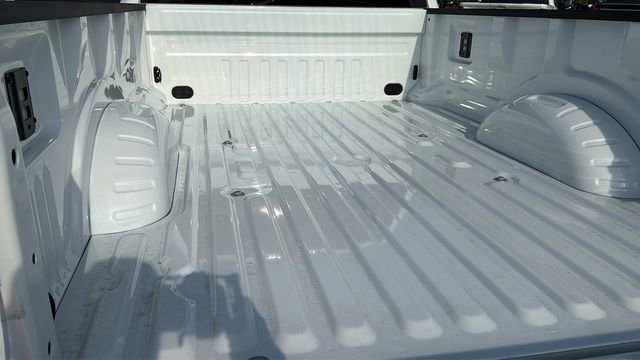 New 2026 Ford F350 Lariat w/ FX4 Off-Road Package image 13