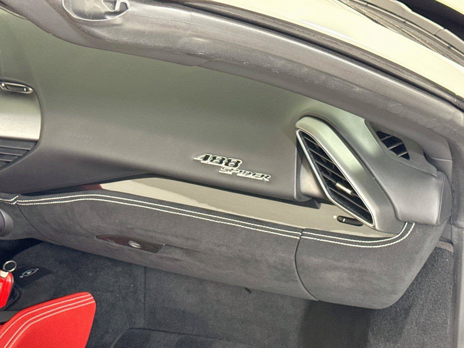Used 2019 Ferrari 488 Spider RWD image 32