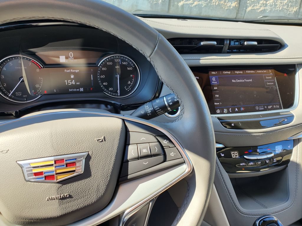 Certified 2023 Cadillac XT5 Premium Luxury AWD/4WD image 24