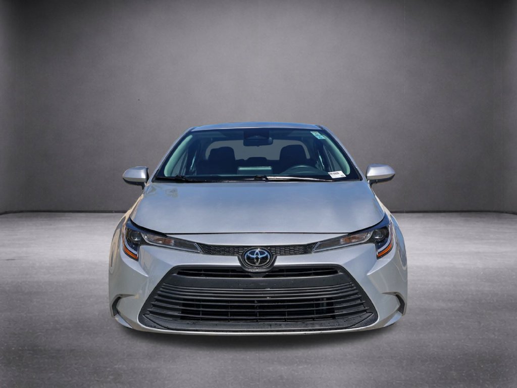 Used 2025 Toyota Corolla LE FWD image 10
