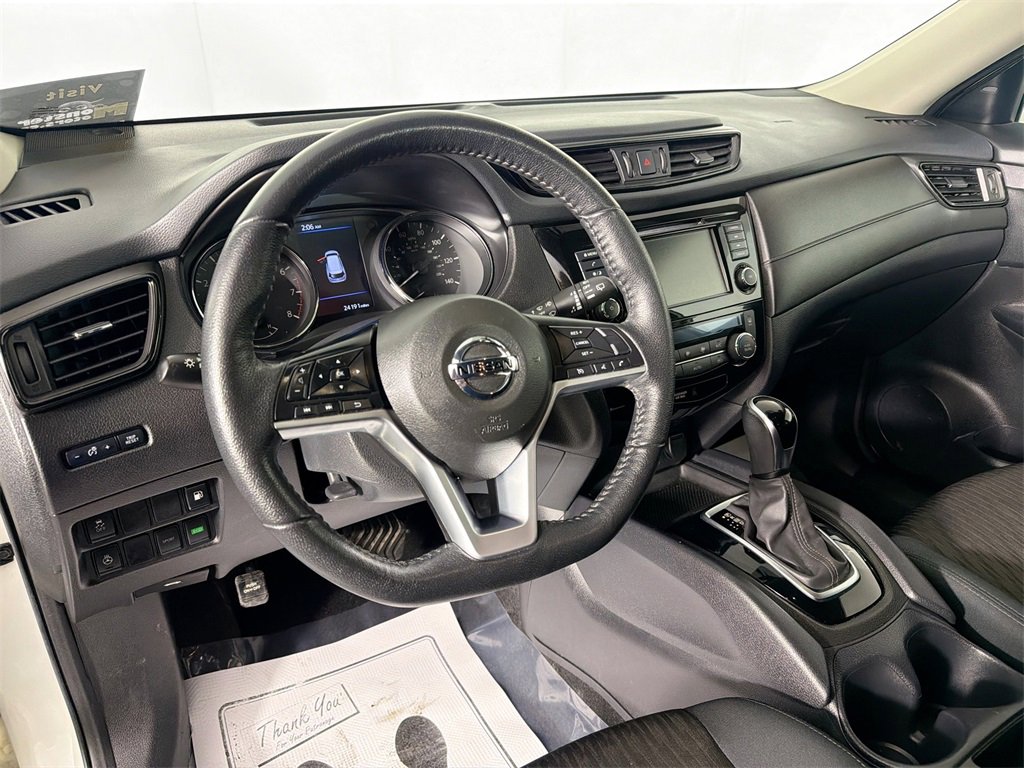 Used 2020 Nissan Rogue S image 9