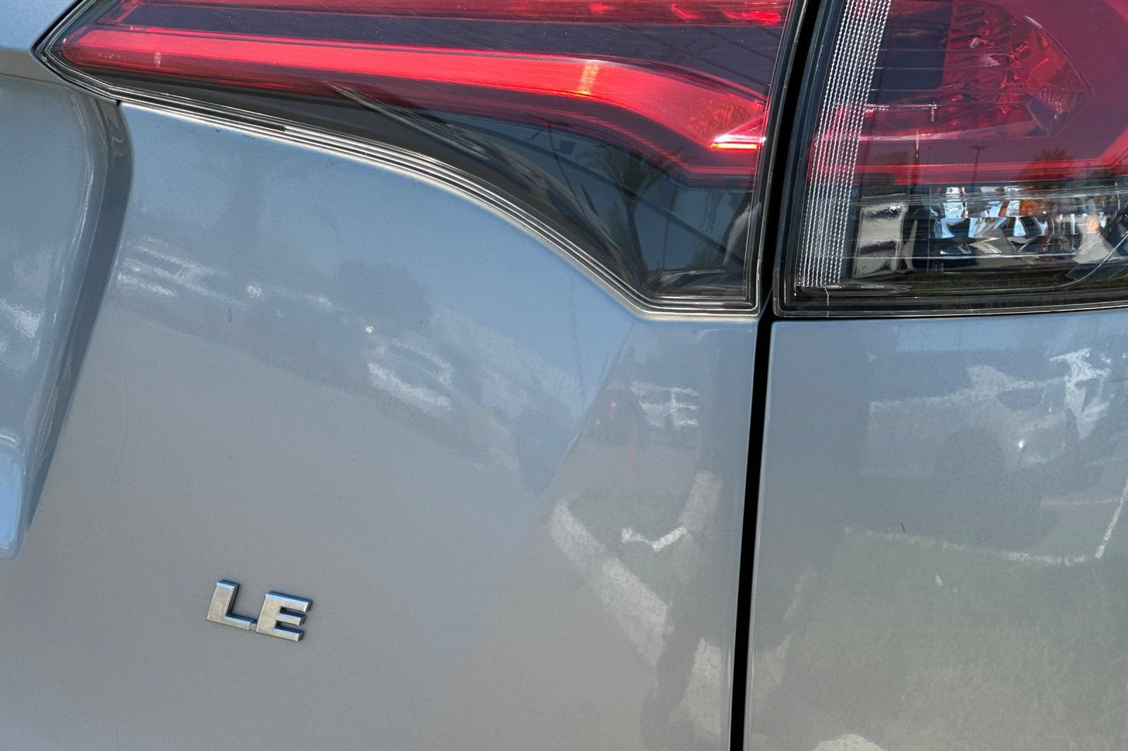 Used 2017 Toyota RAV4 LE w/ All Weather Liner Package FWD image 35