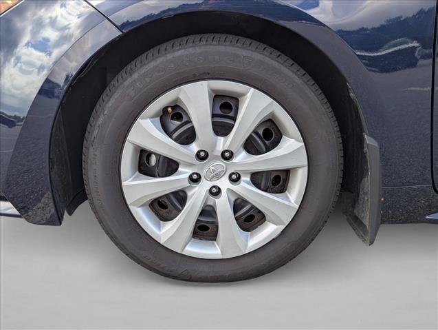 Used 2025 Toyota Corolla LE FWD image 9