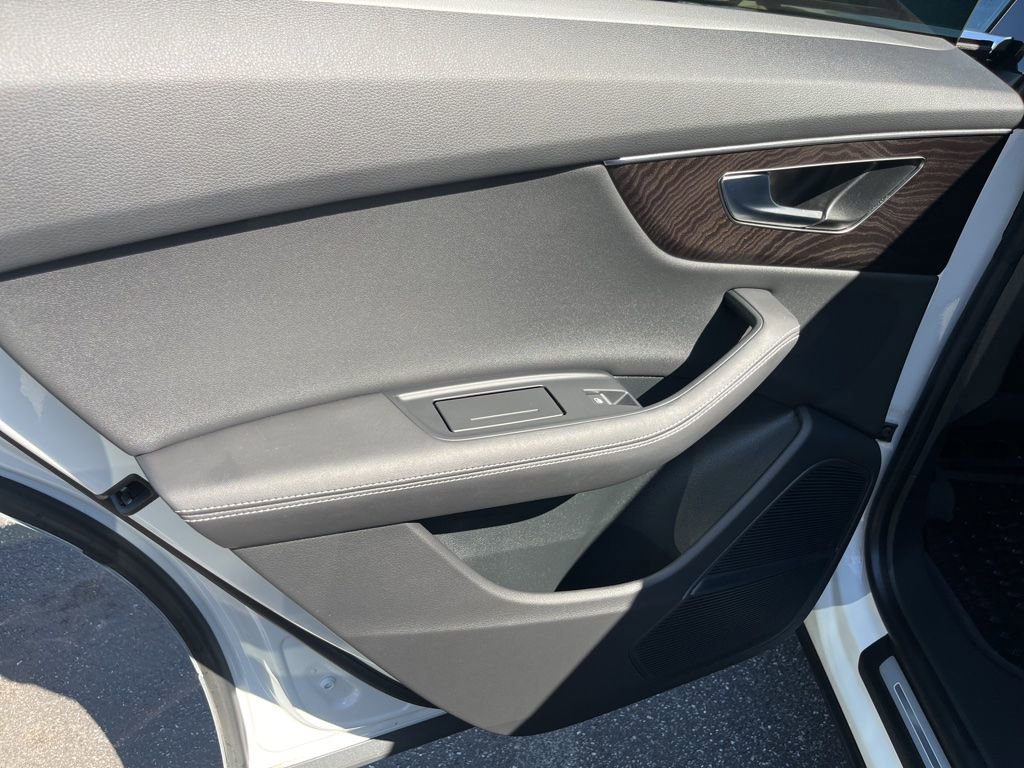 Used 2023 Audi Q8 Premium Plus w/ Premium Plus Package AWD/4WD image 8