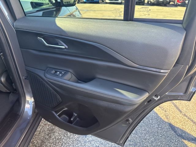 Certified 2025 Jeep Grand Cherokee Altitude image 15